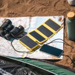 Aqiila Powerbird BS10 varavirtalähde aurinkopaneelilla| Aurinkokennovalot