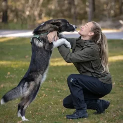 Arrak Outdoor Koiranohjaajan Vaatteet^Arrak Rain Jacket naisten sade- ja kuoritakki, oliivi