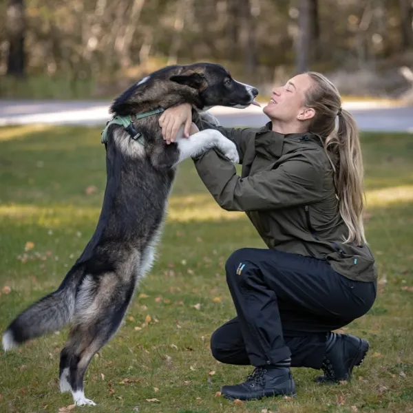Arrak Outdoor Koiranohjaajan Vaatteet^Arrak Rain Jacket naisten sade- ja kuoritakki, oliivi
