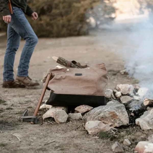 Barebones Olkalaukut^Neelum kassi, ruskea