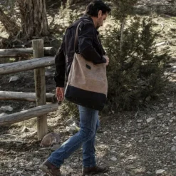 Barebones Neelum vahakangaskassi, ruskea| Olkalaukut