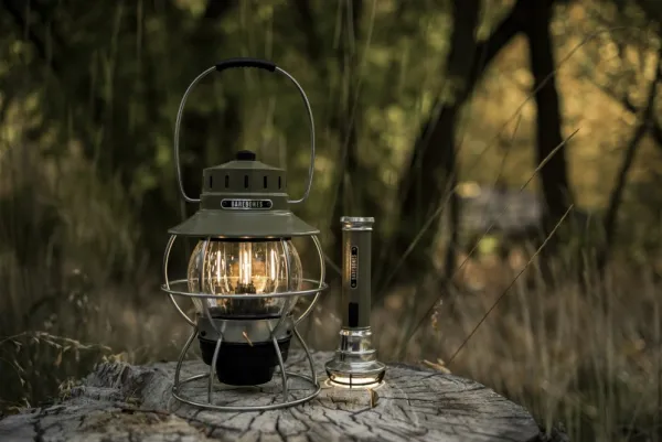 Barebones Muut Valaisimet^Railroad Lantern LED-lyhty, oliivinvihreä