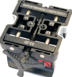 Bog Ampumatuet^Death Grip UltraLite