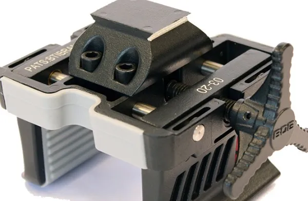 Bog Ampumatuet^Death Grip UltraLite