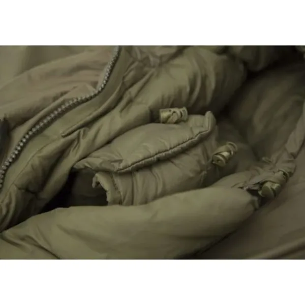 Carinthia Makuupussit/Syys- Ja Talvimakuupussit^Defence 6 -makuupussi max. 200cm, -18°C (Olive)