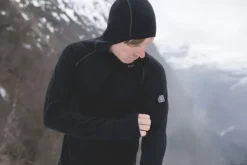 Devold Expedition Man Hoodie hupullinen kerrastopusero, musta| Kerrastopaidat