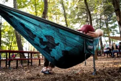 Eno Hammock Eno DoubleNest Bluesign kahden hengen riippumatto, tummanharmaa/musta| Riippumatot