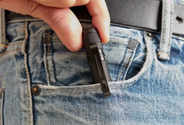 GP Lighting Taskulamput^GP Discovery CP21 Ericius 20lm -kompakti kynälamppu