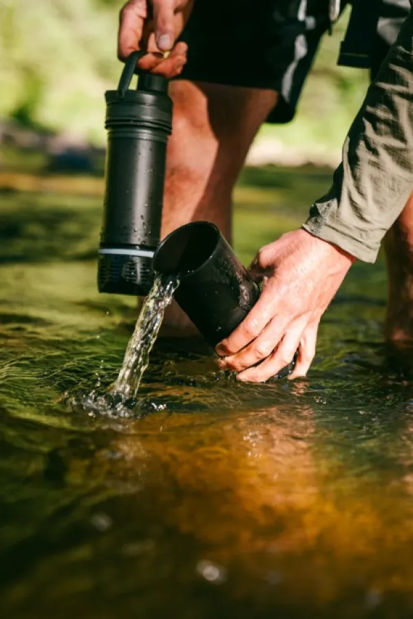 Grayl Vedenpuhdistus^UltraPress Purifier Bottle vedensuodatin, musta