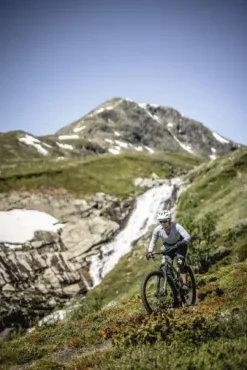 Hestra Käsineet/Hanskat^Bike Guard Long - 5 finger Black