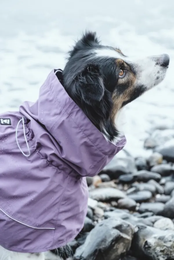 Hurtta Outlet - Koiralle^Drizzle koiran sadetakki, korppi 40-55 cm