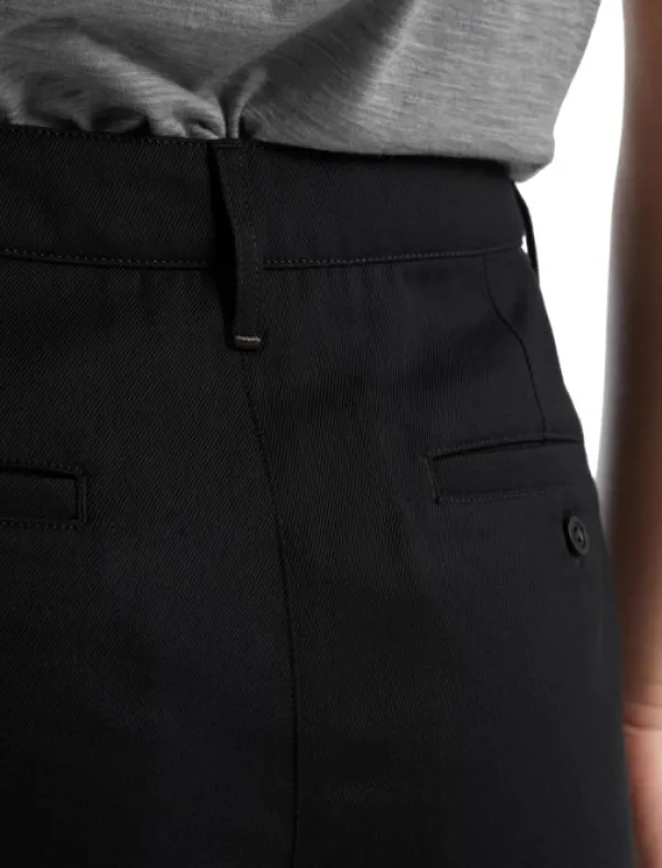 Icebreaker Shortsit^Berlin naisten chino-shortsit, musta