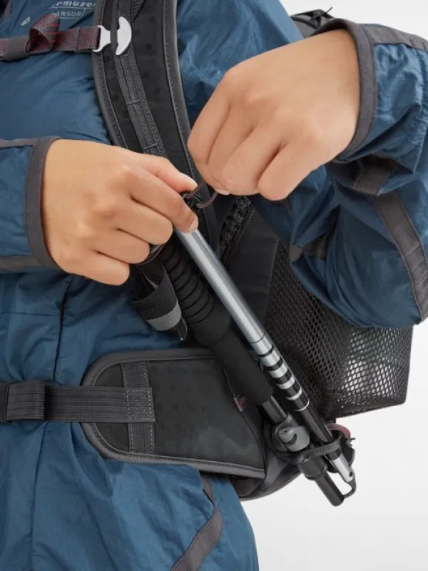 Klättermusen Delling -päiväreppu, 30 l, musta| Reput Ja Rinkat