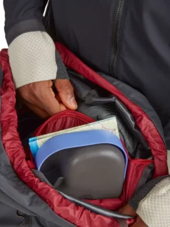 Klättermusen Reput Ja Rinkat^Ull Backpack päiväreppu, 20L, Black Plum