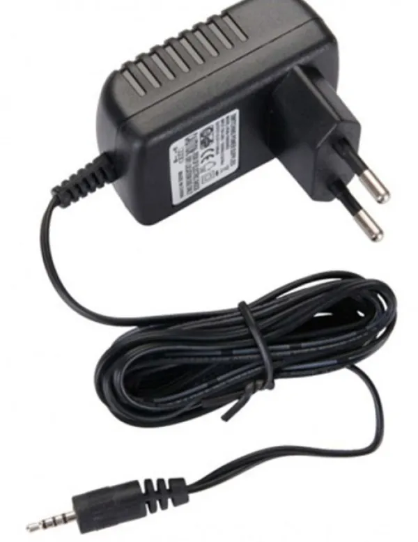 Lafayette Radiopuhelinten tarvikkeet/Lafayette-radiopuhelinten Tarvikkeet^pikalaturi Na-60 adapterilla M5