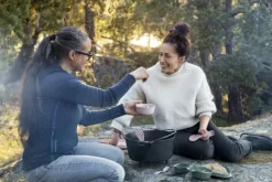 Light My Fire OutDoor MealKit BIO astiasarja, Musty Yellow| Astiat Ja Ruokailuvälineet