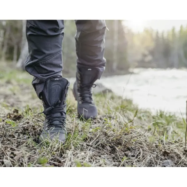 Lundhags Vaellus- Ja Trekkingkengät^Jaure II Light High Wide korkeavartiset vaelluskengät, musta/murrettu vihreä