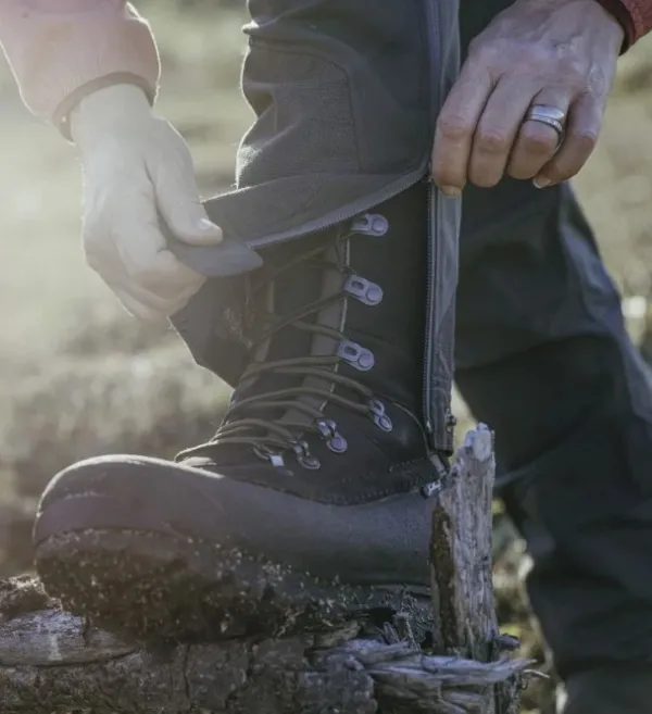 Lundhags Vaellus- Ja Trekkingkengät^Jaure II Light High Wide korkeavartiset vaelluskengät, musta/murrettu vihreä