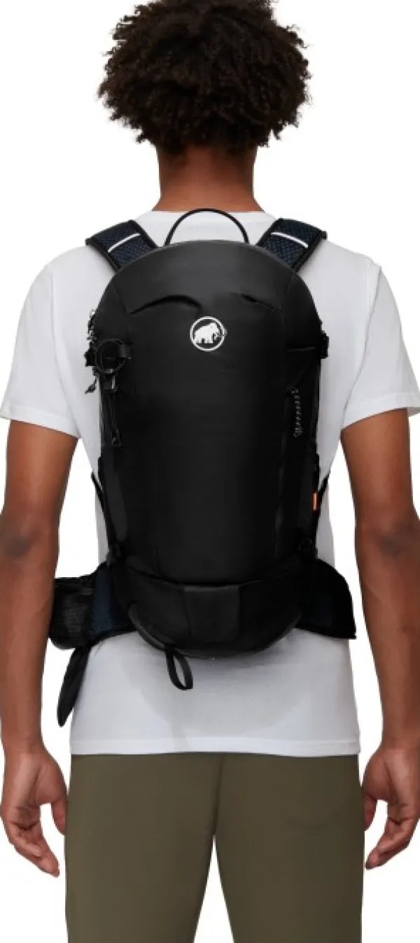 Mammut Reput Ja Rinkat^Lithium reppu, 20 L, musta