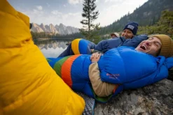 Marmot Sawtooth Lonf extraleveä untuvamakuupussi Dark Azure/Foliage Unisex| Makuupussit/Kolmen Vuodenajan Makuupussit