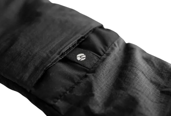 Matador Makuupussilakanat, peitot ja retkityynyt^Blackout unimaski ja korvatulpat