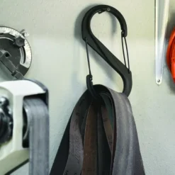 Nite Ize S-Biner Plastic Size #8 Black| Reppujen Ja Laukkujen Tarvikkeet