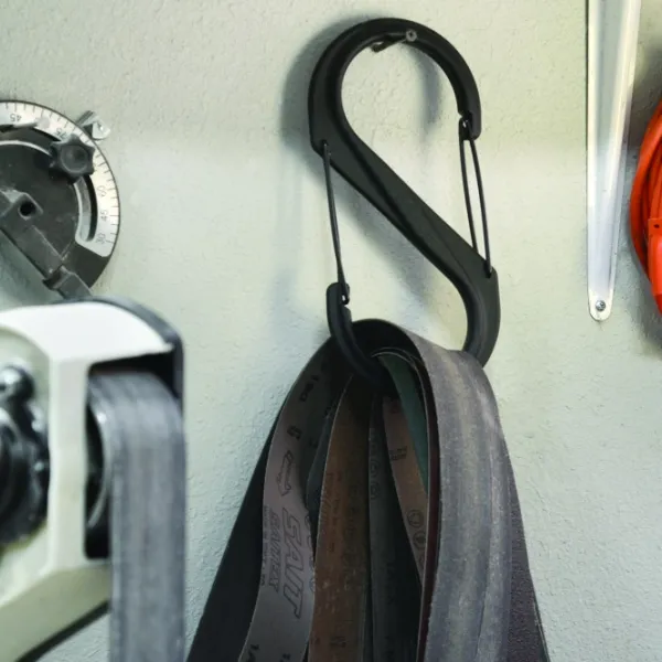 Nite Ize S-Biner Plastic Size #8 Black| Reppujen Ja Laukkujen Tarvikkeet