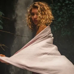 Pangea Eco towel 2.0 XL bambupyyhe, Pink| Pyyhkeet Ja Hygieniatarvikkeet