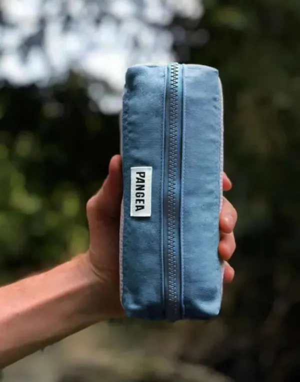 Pangea Eco Towel 2.0 Standard 120 x 70 cm bambupyyhe, sininen| Pyyhkeet Ja Hygieniatarvikkeet