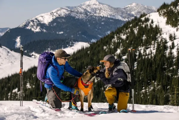 RuffWear Quinzee Jacket koiran takki, oranssi| Talvitakit