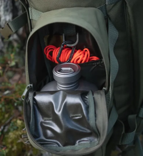 Savotta Reppujen Ja Laukkujen Tarvikkeet^Side Pouch sivutasku, 4 L, musta