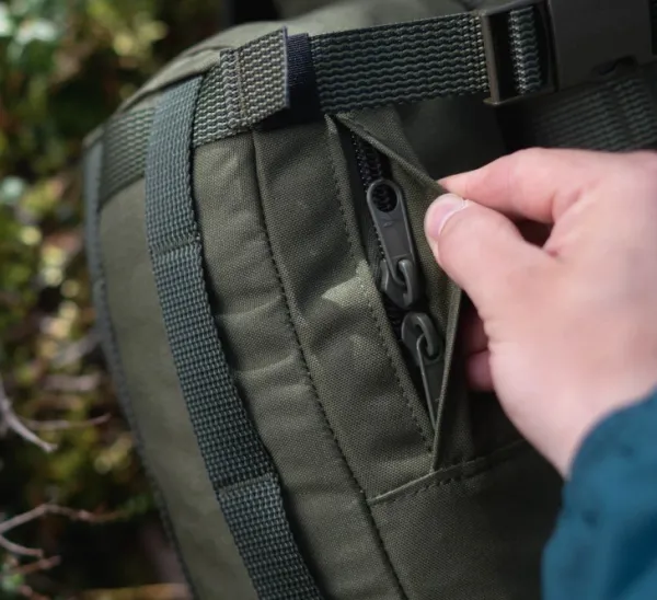 Savotta Reppujen Ja Laukkujen Tarvikkeet^Side Pouch sivutasku, 4 L, musta