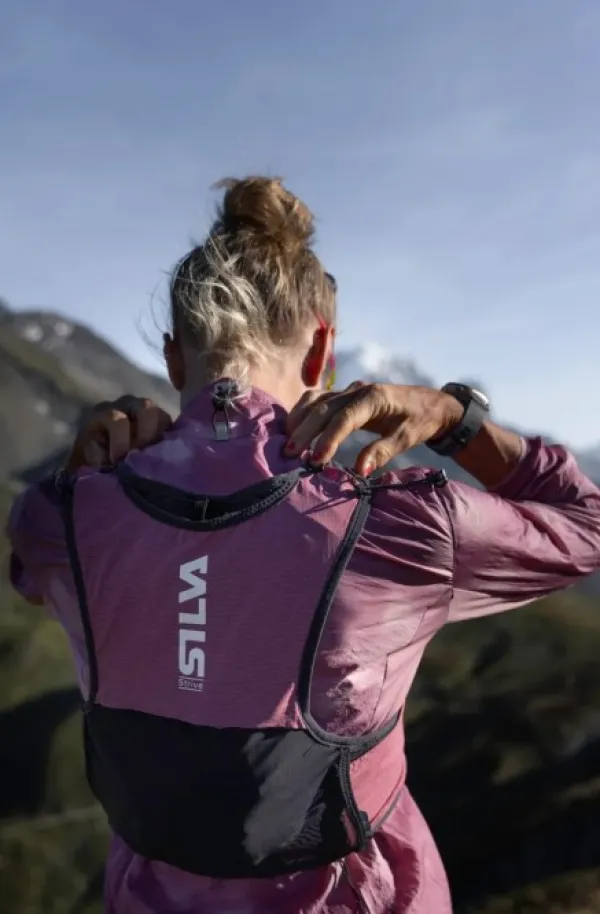 Silva Juomajärjestelmät^Strive 5 Vest Black