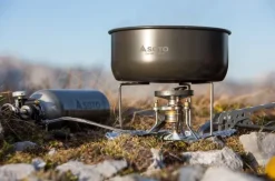 Soto Stormbreaker Combo Red Bottle keitin| Ruoanlaitto ja grillaus/Multifuel-keittimet