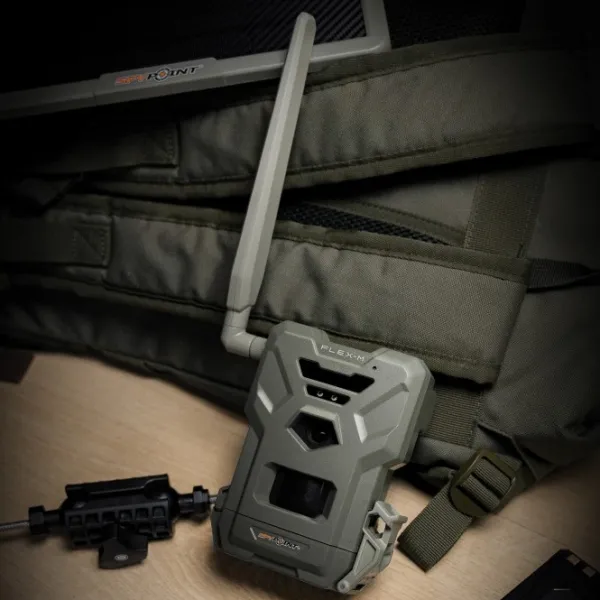 Spypoint Riistakamerat^FLEX-M Twin-pack lähettävä riistakamera, 2 kpl