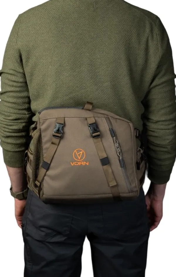 Vorn Equipment Metsästysreput^Vorn SR10 lonkkareppu ammuntatasolla, Ash Green